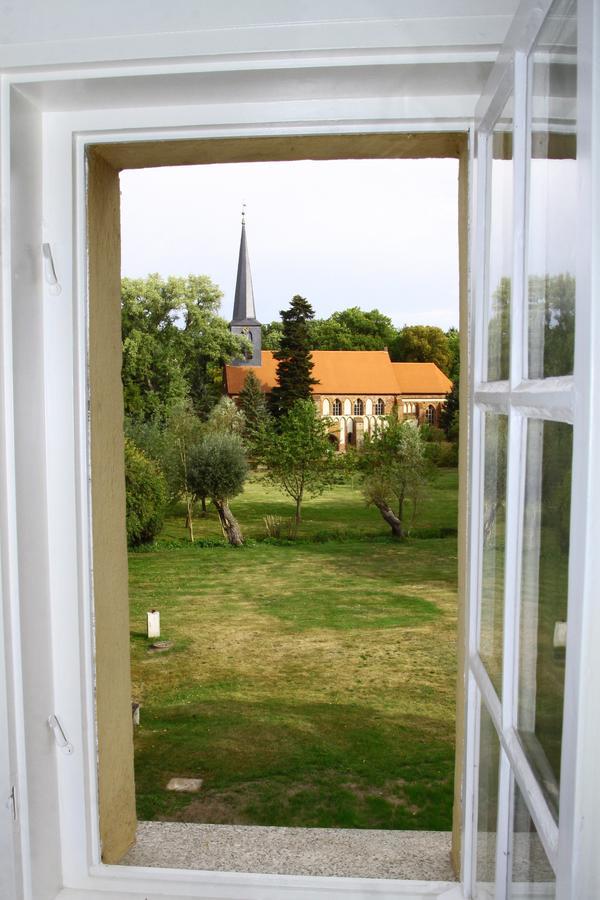 Klosterhotel Marienfliess Stepenitz ภายนอก รูปภาพ