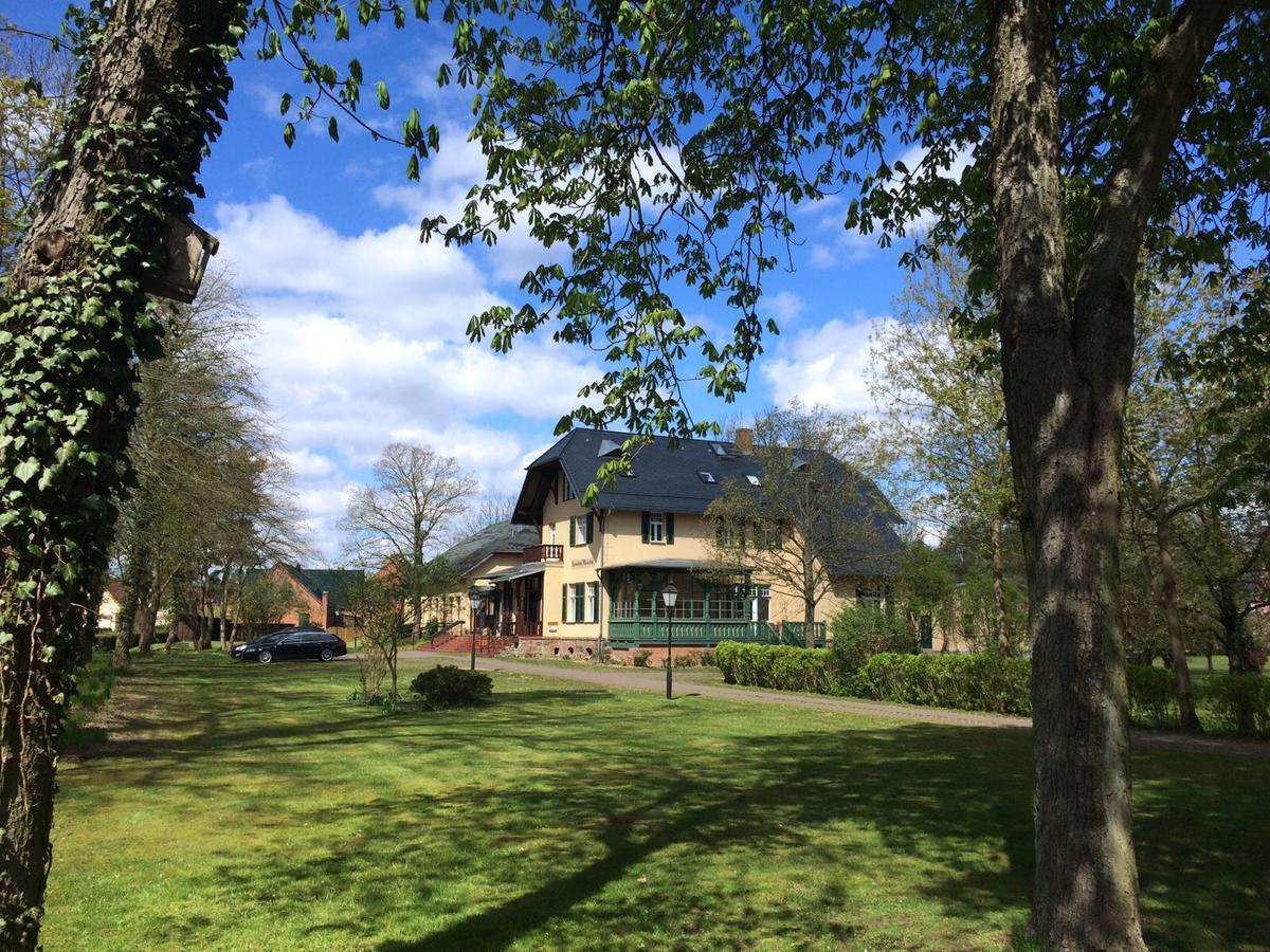 Klosterhotel Marienfliess Stepenitz ภายนอก รูปภาพ